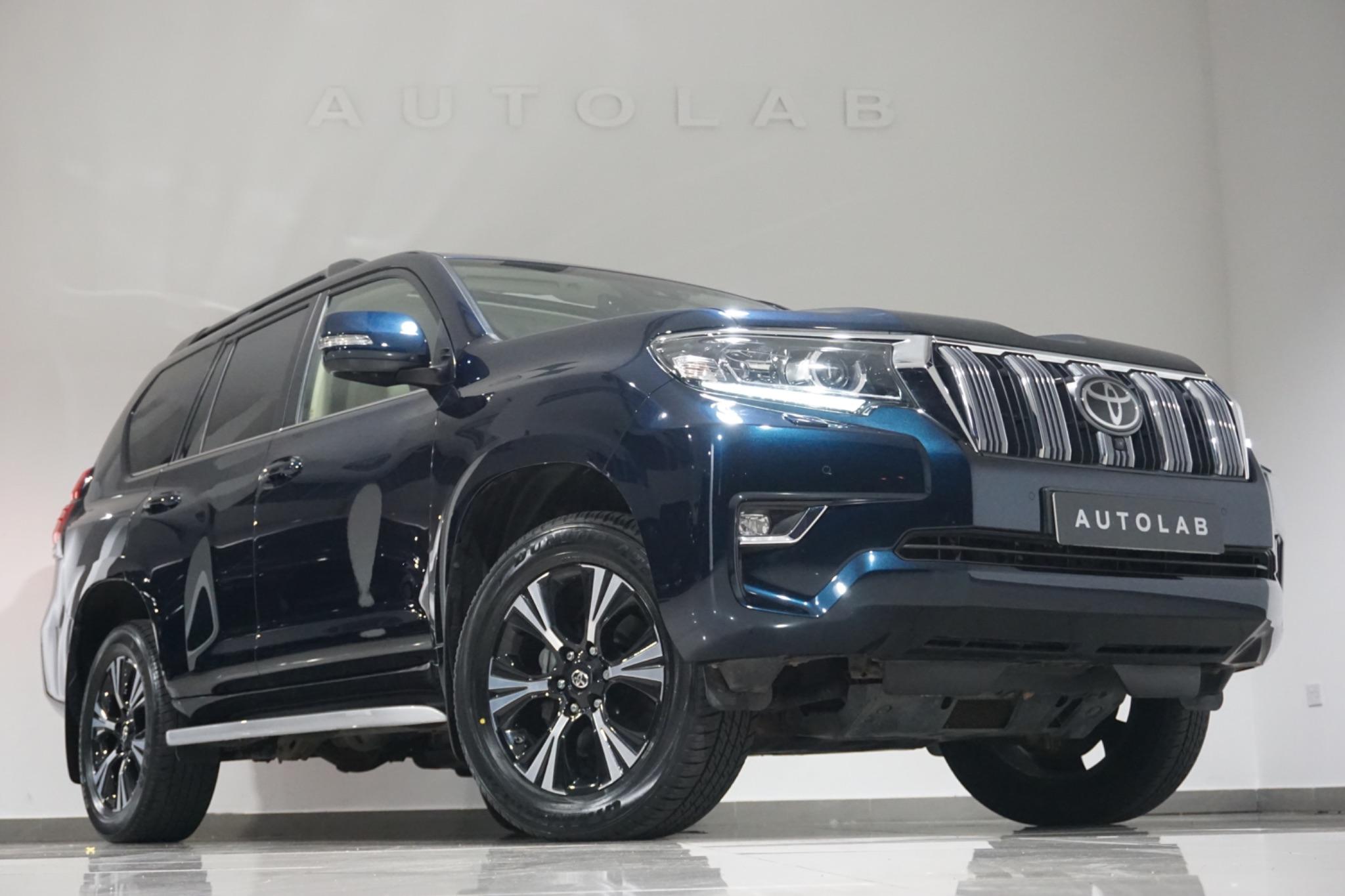 Toyota Land Cruiser 2.8D Invincible Auto 4WD Euro 6 (s/s) 5dr (7 Seat)